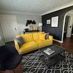 Cozy 2BR Lower Duplex Stay Near LCA and Ford Field
