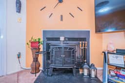 1Bedroom Newly Renovated Basement Suite w/ Parking