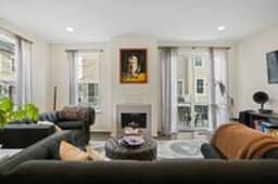 Cozy & Spacious 4 BR Home in NE DC Near the Metro!