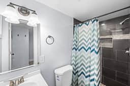 Clean & Cozy Private Studio near Congress Heights!