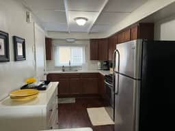 Cozy 2BR Lower Duplex Stay Near LCA and Ford Field