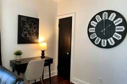 Prime 2BR Stay Near Ford Field & Downtown Detroit!