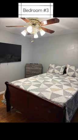 Queen Room Near DC + MGM + National Harbor