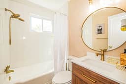 Spacious 2 BR Home Near DC, MGM & National Harbor!