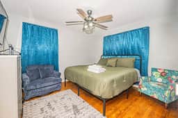 Queen Room w/ Free Parking Near MGM Washington DC!