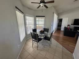 Family-Friendly 3BR Home Near Weeki Wachee - Image 5