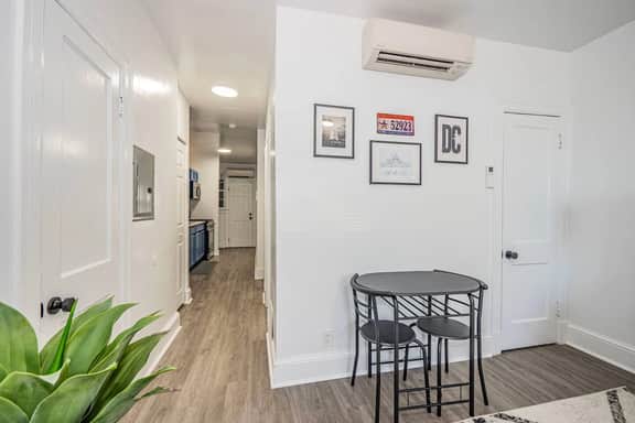 Bright DC Retreat Extended Stays Welcome w/Parking