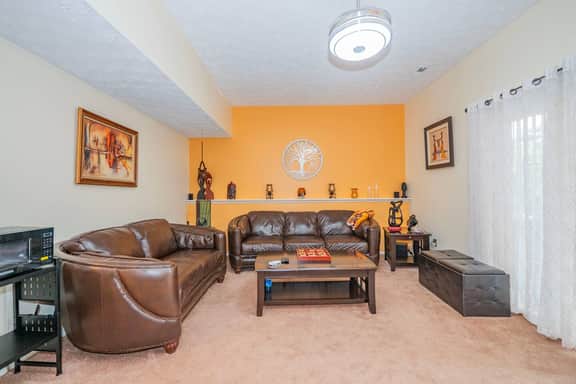 1Bedroom Newly Renovated Basement Suite w/ Parking