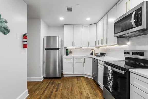 Stylish & Charming Centrally Located 4Bedroom Home