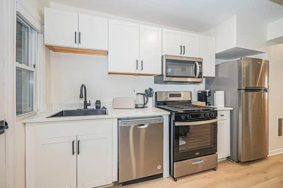 Charming & Comfy 2BR Apartment near in Downtown DC