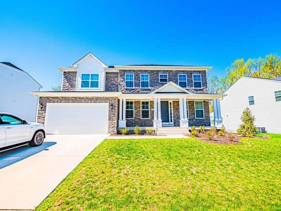 Stylish & spacious 7BR Glen Dale Home w/ Game Room