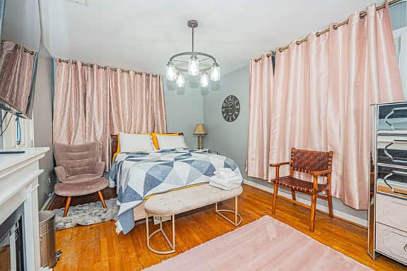 Cozy & Spacious 3BR Retreat | Host Lives in 4th BR