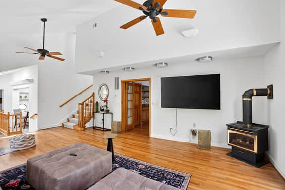 Dazzling home in Silver Spring near Forest Glen - Image 3