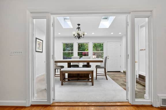 Dazzling home in Silver Spring near Forest Glen - Image 5
