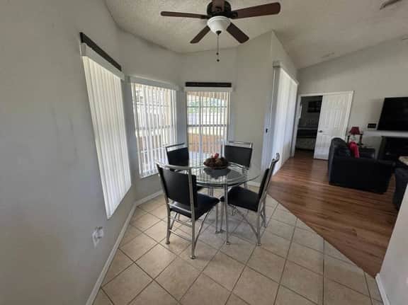 Family-Friendly 3BR Home Near Weeki Wachee - Image 5