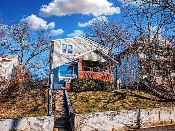 Chic & Stunning 3 Bedroom Retreat in Brookland DC!