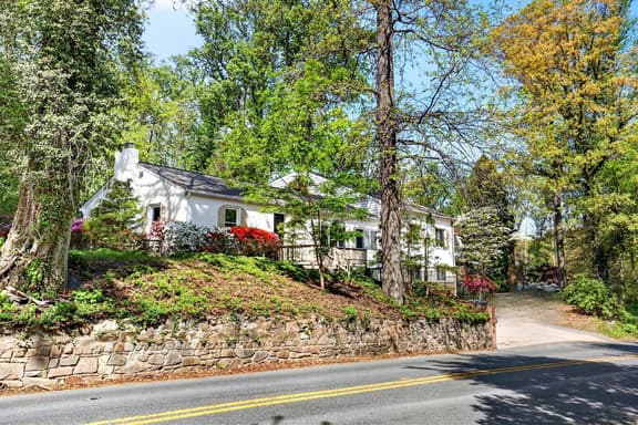 Dazzling home in Silver Spring near Forest Glen - Image 1