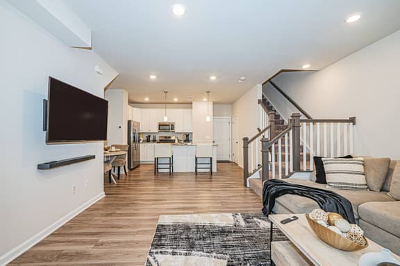 Modern 2BR Townhome Near Washington DC & Metro - Image 1